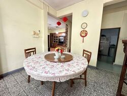Sennett Estate (D13), Terrace #553575171